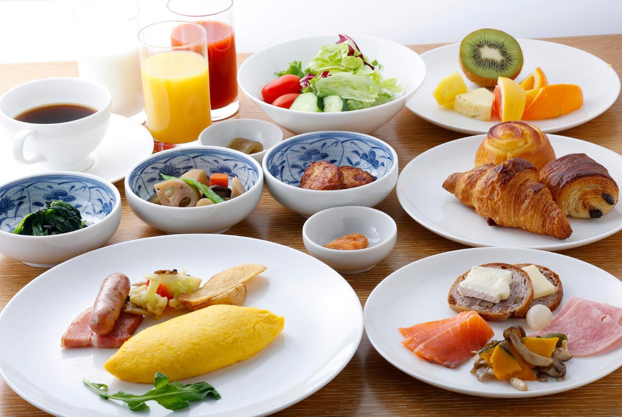 פוקואוקה Hotel Okura Fukuoka מראה חיצוני תמונה A Japanese breakfast