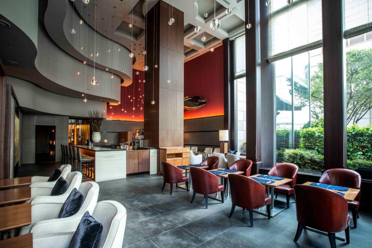 פוקואוקה Hotel Okura Fukuoka מראה חיצוני תמונה The lounge at the hotel